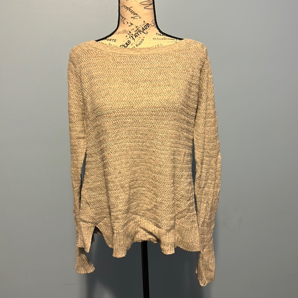 Gray long sleeve sweater